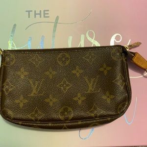 Louis Vuitton Mini Pochette